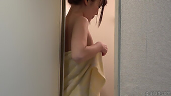 Japanese Teen Sarina Kurokawa Takes A Shower On Camera