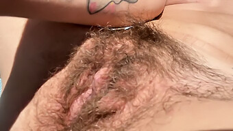 Public Masturbation With A Hairy Amateur