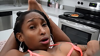 Porsha Carrera Se Entrega Ao Lambida Sensual Da Buceta De Lana Ryder.