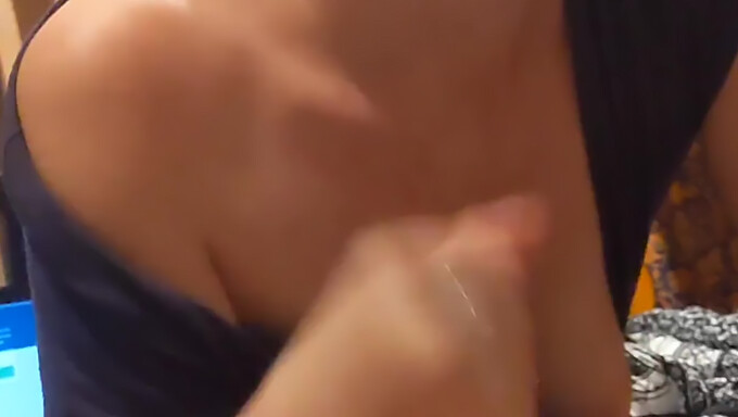 Husband'S Amazing Squirting Skills On Display