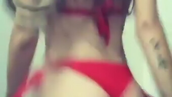 Mira Al Papá King Mover Su Tanga En Este Video Amateur