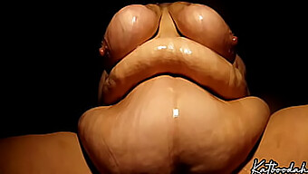 Milf With Big Tits And Ass Gets Worshiped In Homemade Video