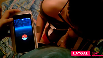 Pokemon Go Blowjob: Забавно Орално Приключение