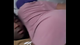 Amateur Black Teen Gets Her Ass Pounded By The Ryde