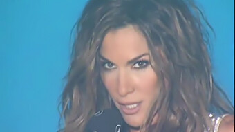 Despina Vandi ร้องเพลงและเย็ด