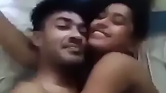 Tight Desi Teen Gets Fucked By Boyfriend In Homemade Video