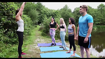 Yoga Och Erektion: Ett Brittiskt Pars Utomhusäventyr